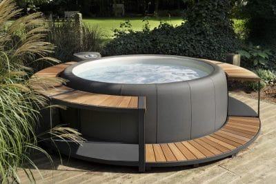 SOFTUB WHIRLPOOLS